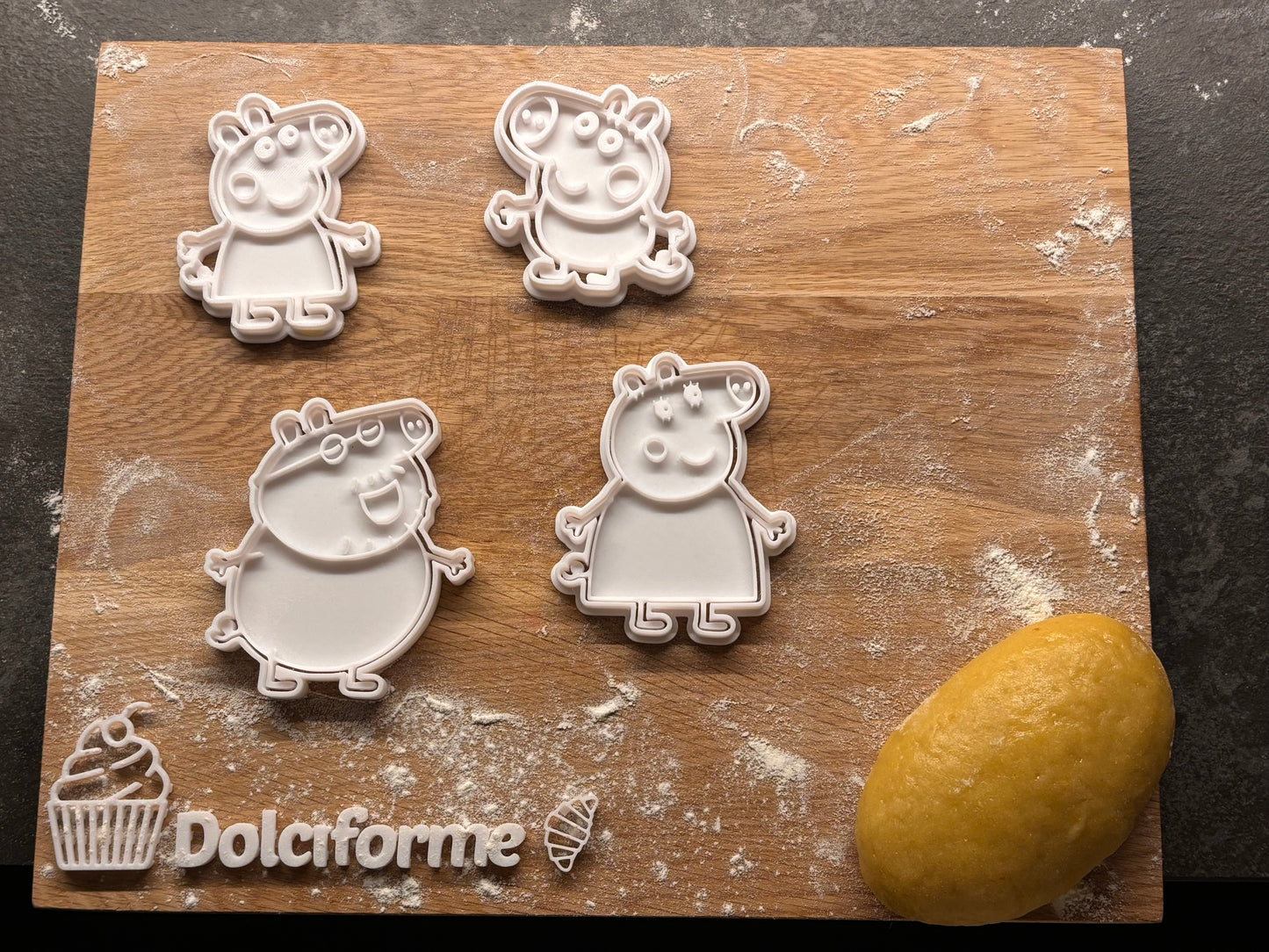 Peppa Pig Cookie Cutters w/ Stamps