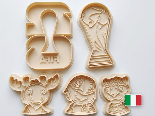 Mega set 6 tagliabiscotti calcio Mondiali 2026 - coppa, mascotte, logo