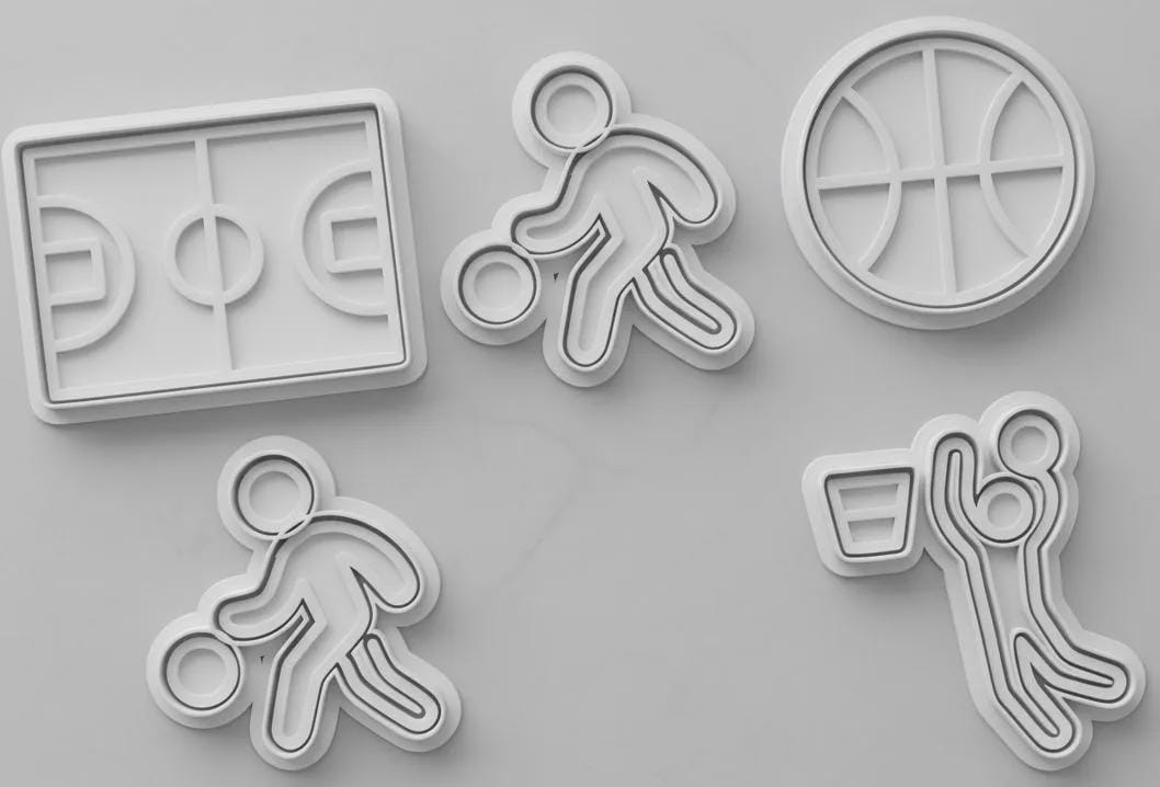 Set di 4 formine per biscotti Basket — campo, palla, giocatori, canestro