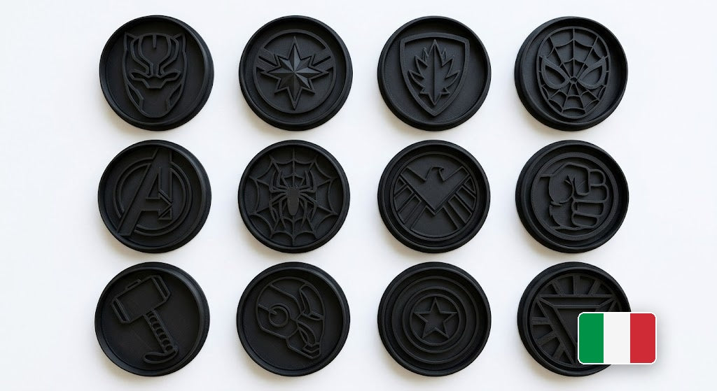 Set 12 tagliabiscotti emblemi Marvel supereroi in PLA nero